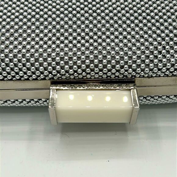 Y2K Jessica McClintock metal mesh and lucite cross-body evening bag - Picture 2 of 5